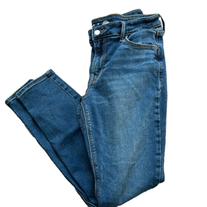 Old Navy Mid-Rise Rockstar Super Skinny Jeans • Women Size 10
